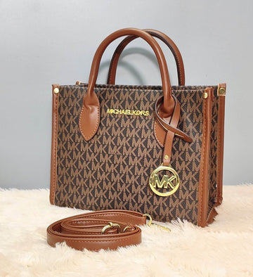Michael Kors Jet Set Charm Tote Bag - RD Handbags